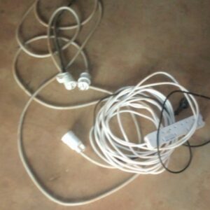 Groupe électrogène installé pour assurer une alimentation électrique continue